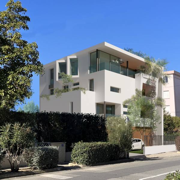 Construction d'un immeuble de logements et une agence d'architecture à La Seyne Sur Mer